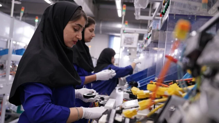 تشریح دستاوردهای کروز در سال 1402/تحقق شعار سال «مهار تورم و رشد تولید» از سوی کروز تشریح دستاوردهای کروز در سال 1402/تحقق شعار سال «مهار تورم و رشد تولید» از سوی کروز